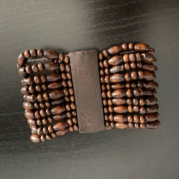 FOREVER 21 Brown Beaded Bracklet - Picture 3 of 3